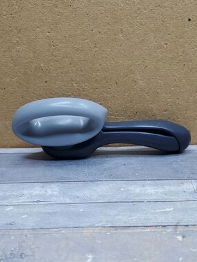 Tupperware Smooth Edge Can Opener Light Gray and Dark Gray
